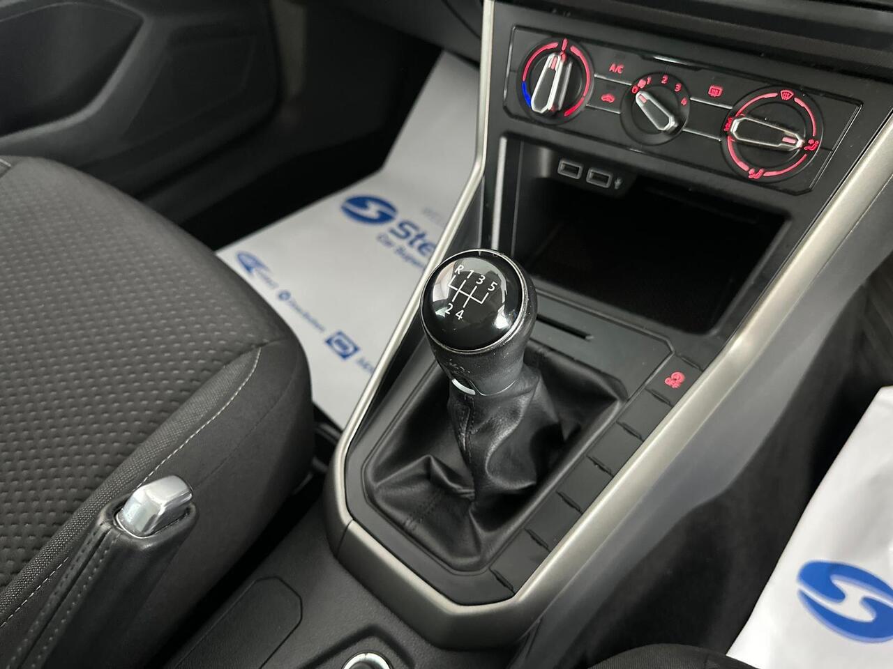 Volkswagen Polo AO18LLA