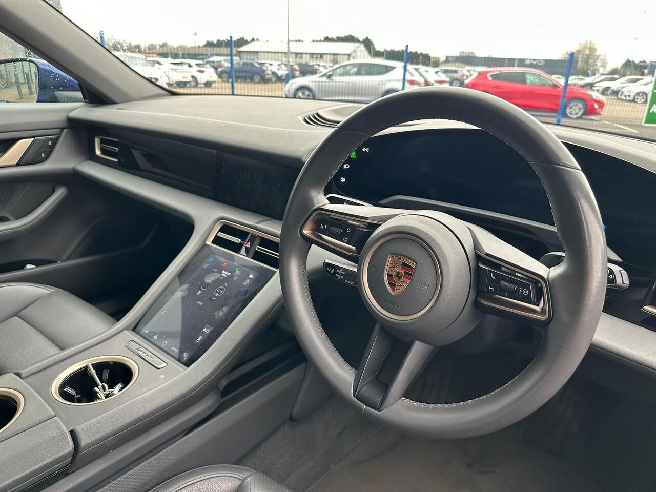 Porsche Taycan LB22MVG