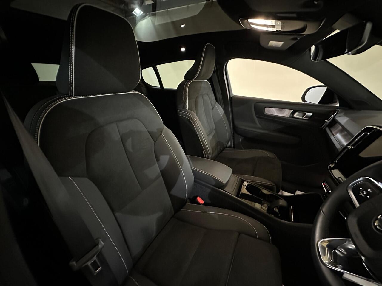 Volvo C40 YR22GBO