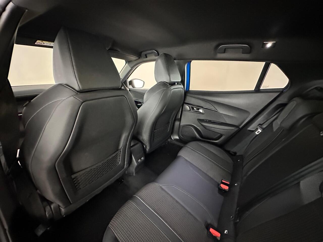 Peugeot 2008 KW72VUU