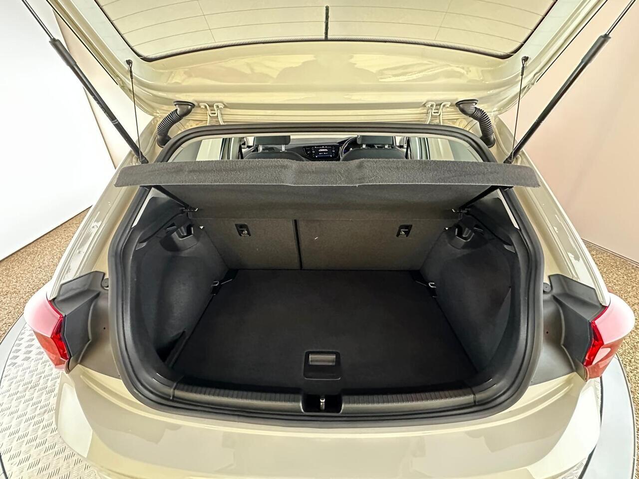 Volkswagen Polo GL73ZVD