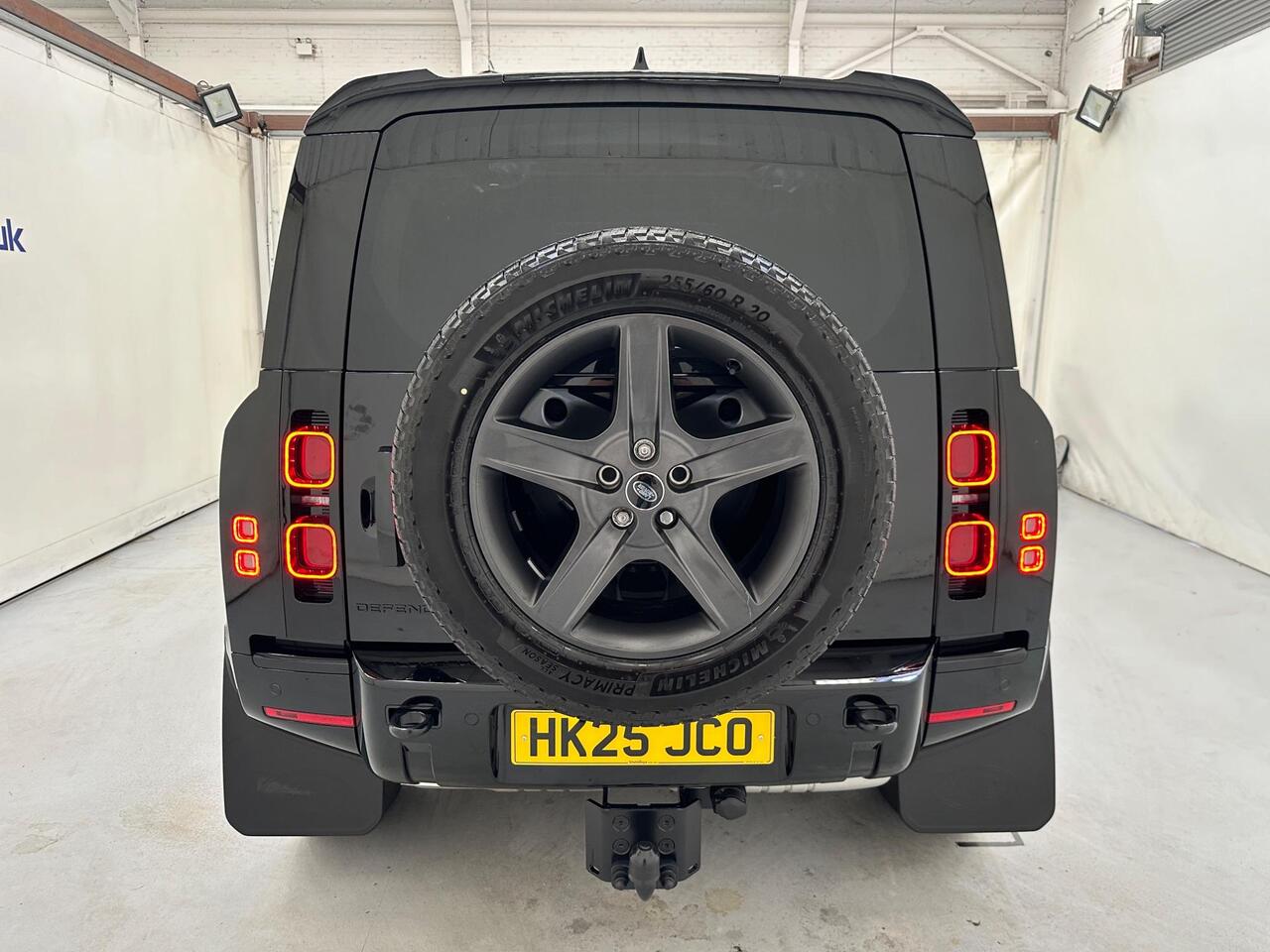 Land Rover Defender 90 HK25JCO