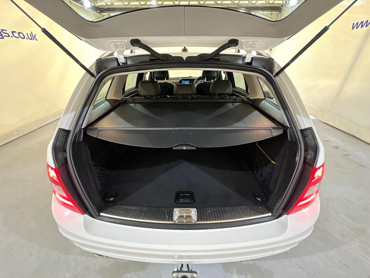 Mercedes-Benz C Class OY14GVO