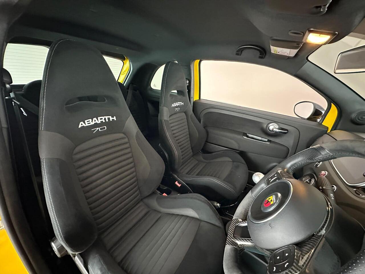 Abarth 595 HJ69ZRR