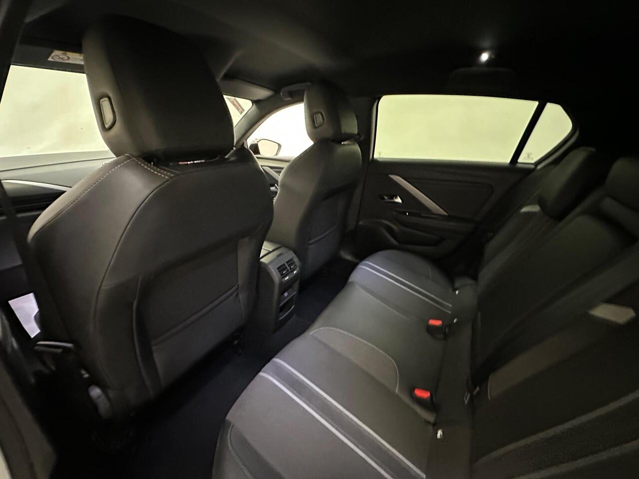 Vauxhall Astra LV23YCJ