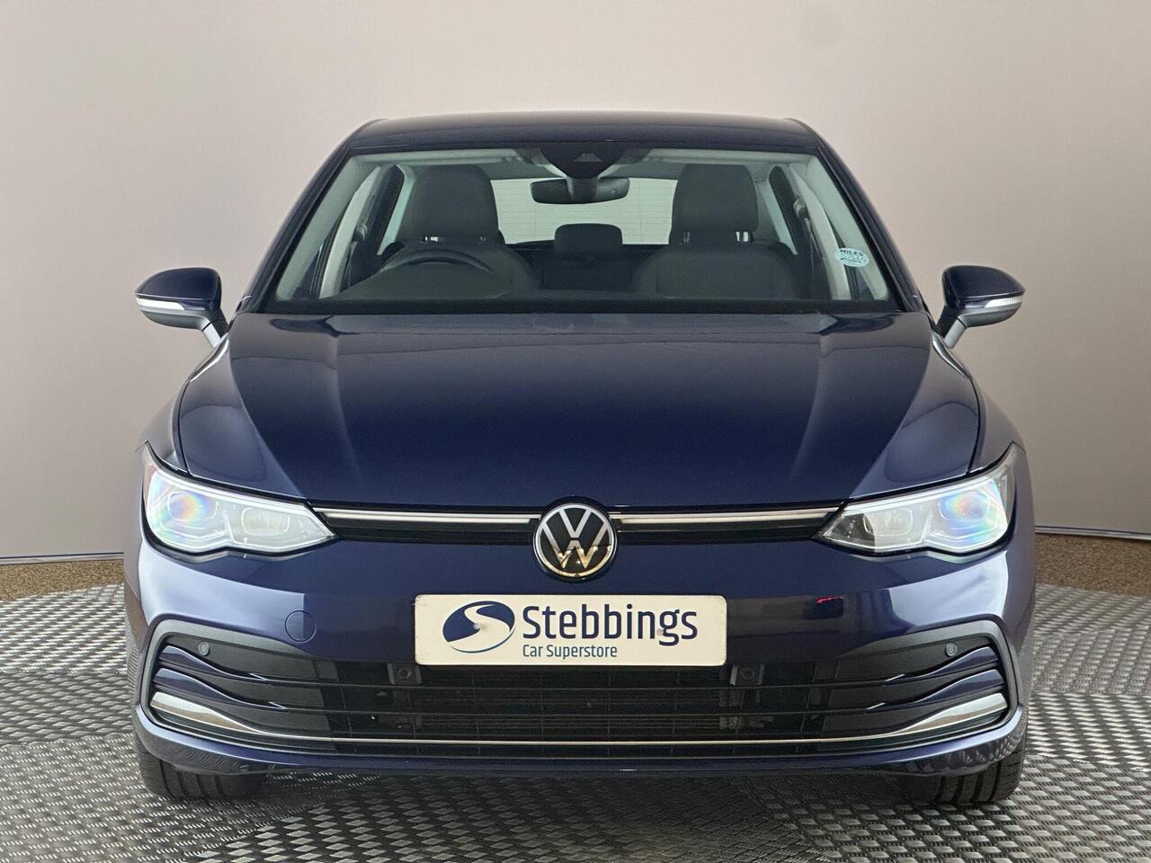 Volkswagen Golf VE22WDV