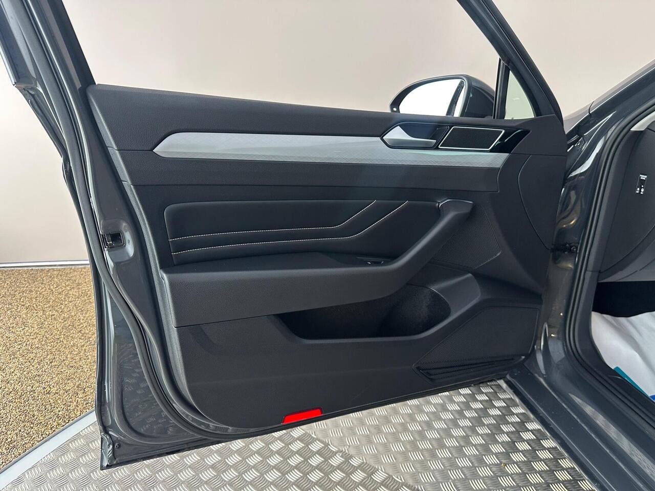 Volkswagen Passat YE70PYB