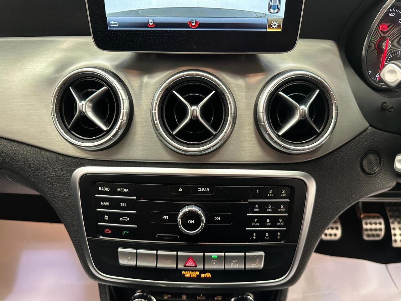 Mercedes-Benz CLA WX19OCJ