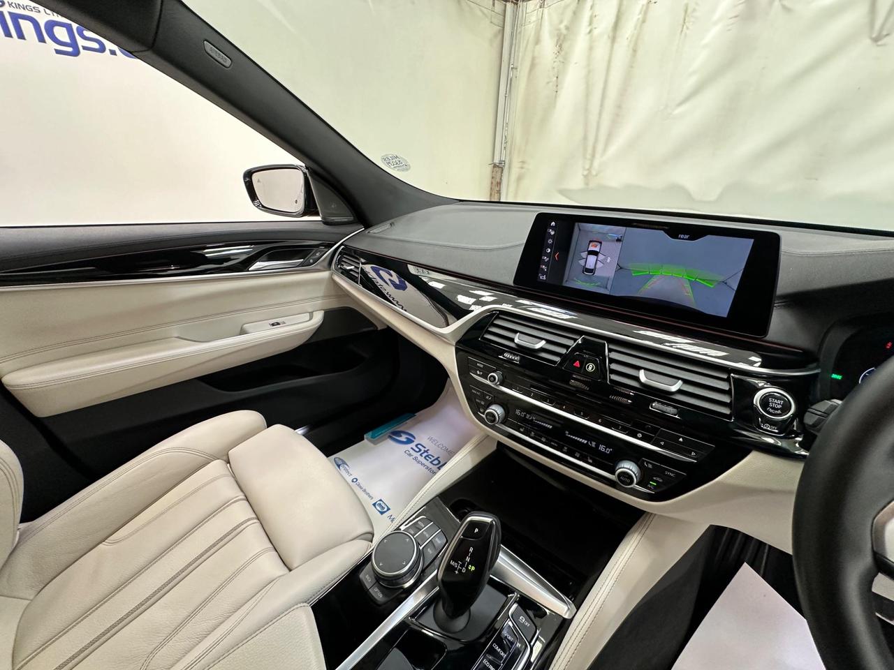 BMW 6 Series Gran Turismo YD68SYZ