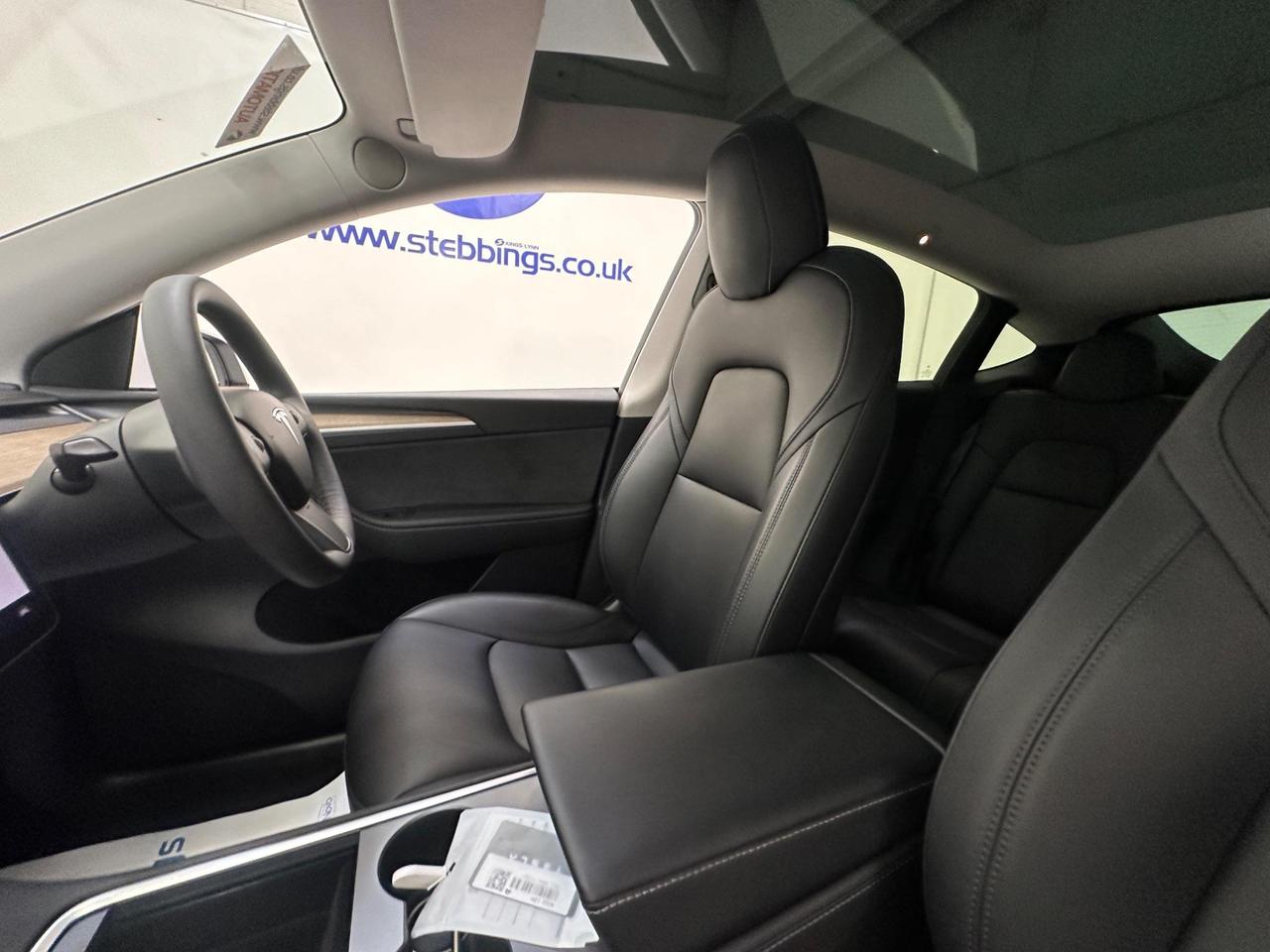 Tesla Model Y AJ22CZU