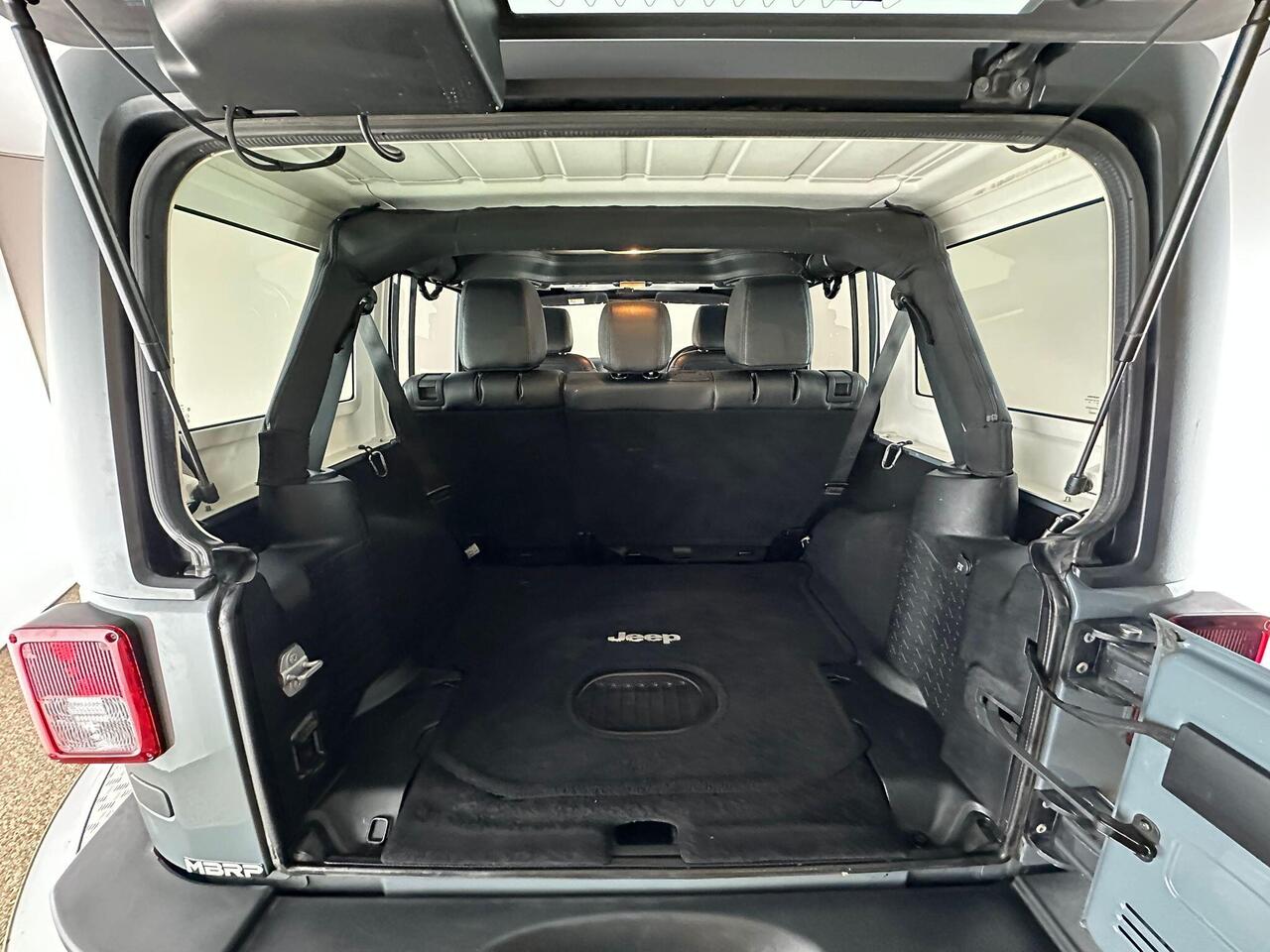 Jeep Wrangler OE64CPV