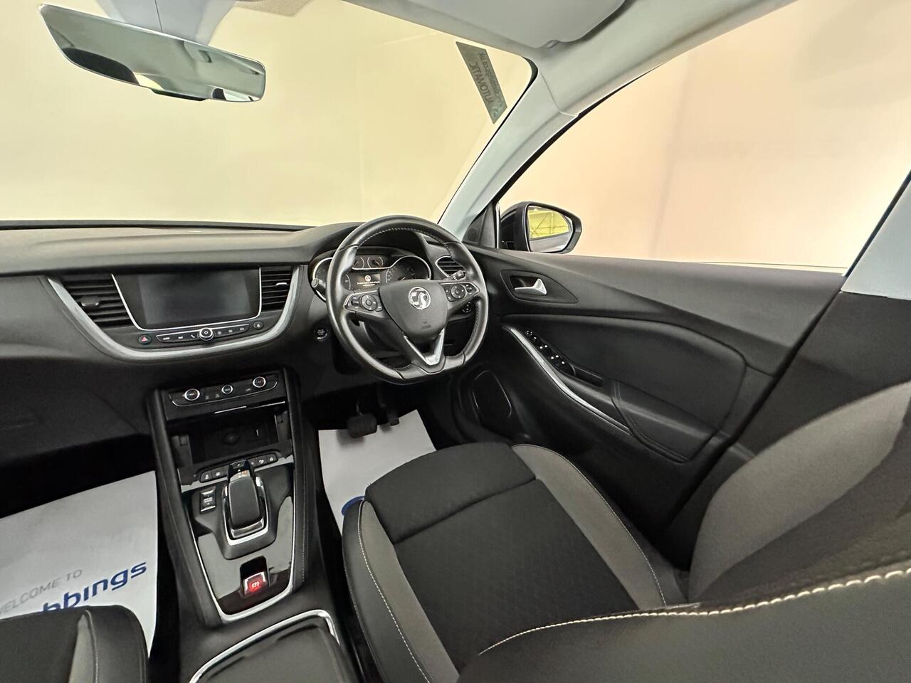Vauxhall Grandland X DN70HKY
