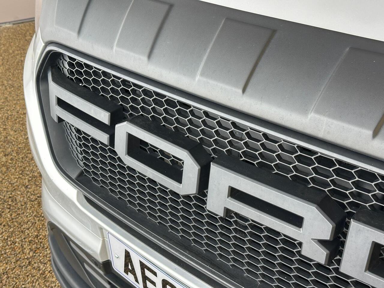 Ford Transit Custom AE68KZD