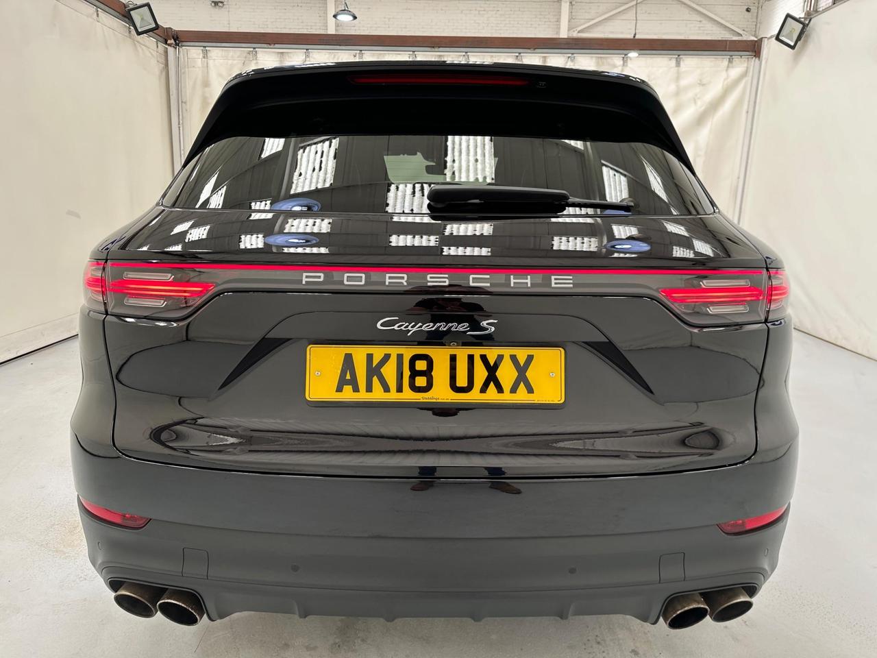 Porsche Cayenne AK18UXX