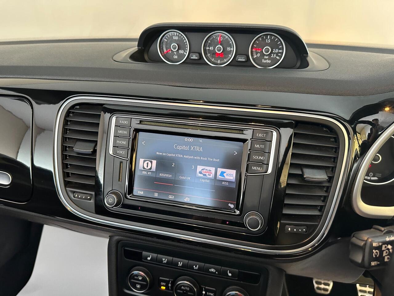 Volkswagen Beetle NV16HFK