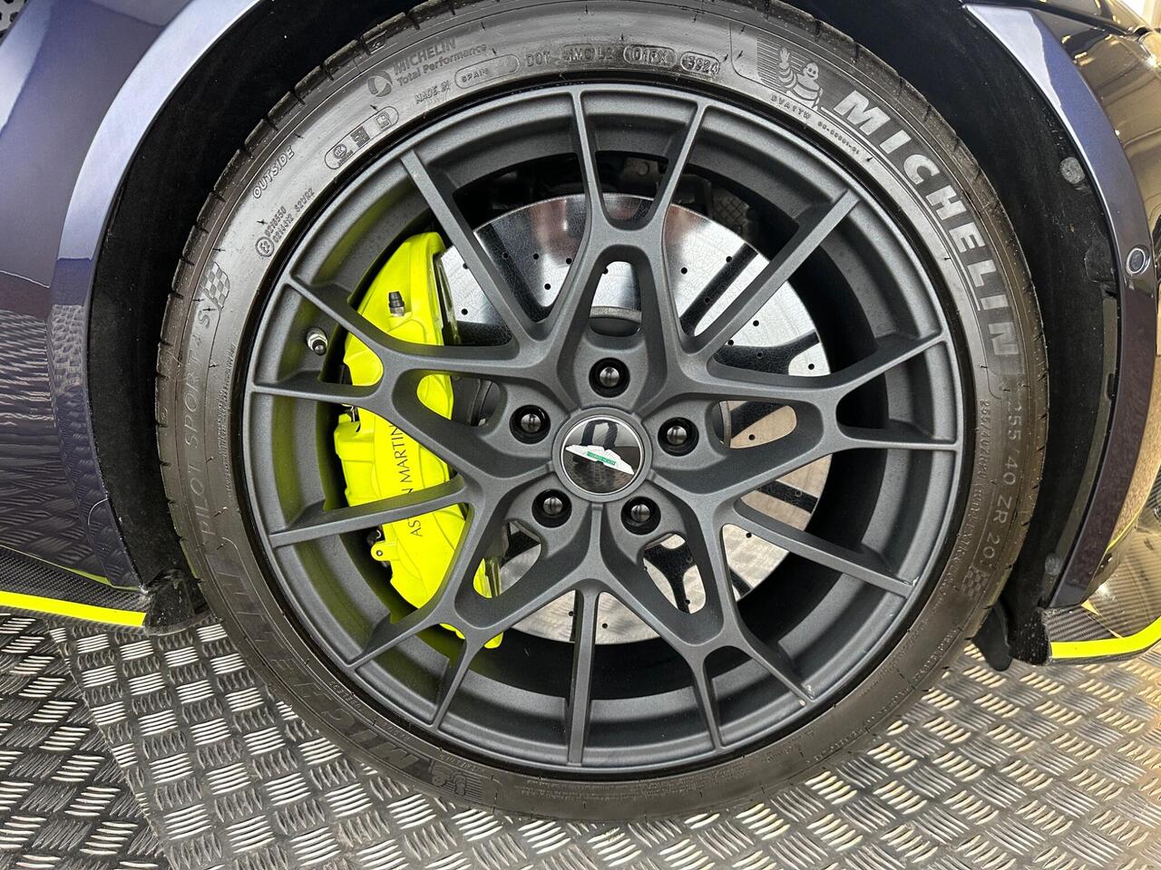 Aston Martin Vantage MV20UZG