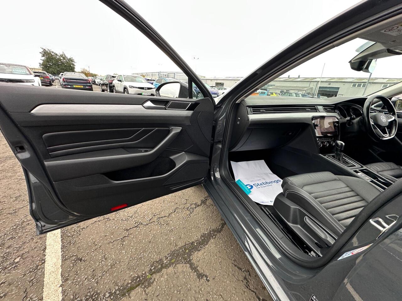 Volkswagen Passat YE70PYB