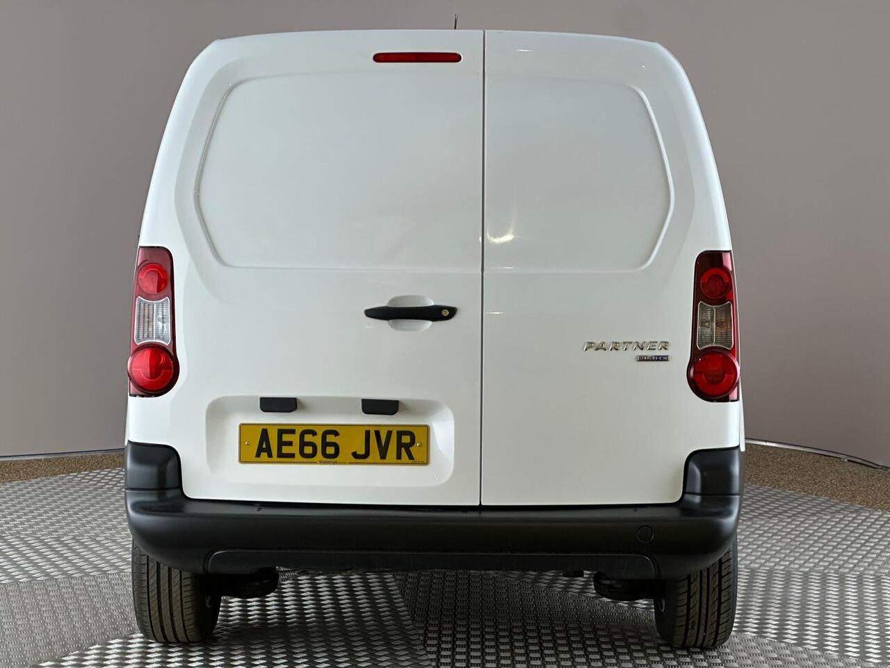 Peugeot Partner AE66JVR