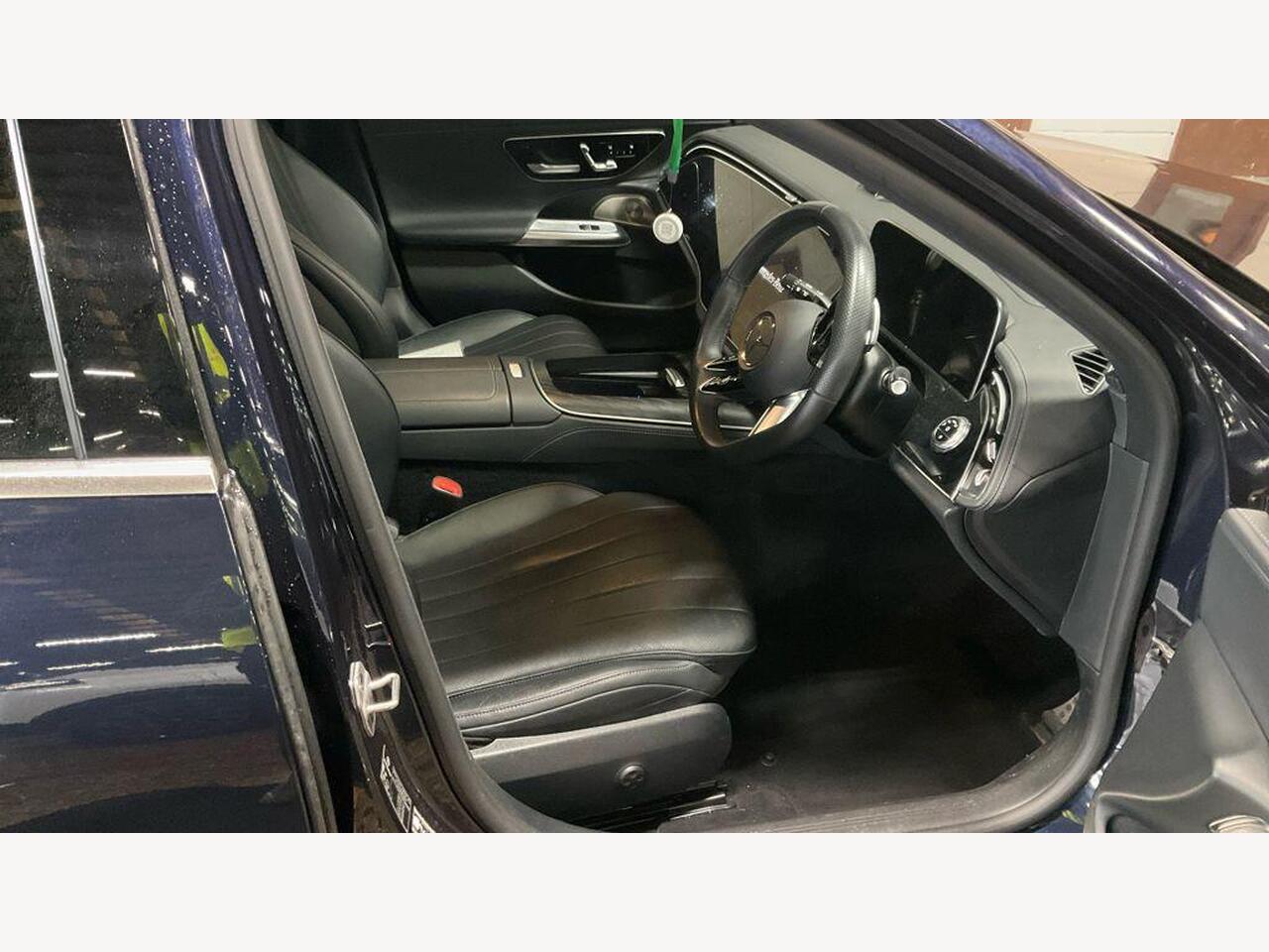 Mercedes-Benz E Class HX24VLN