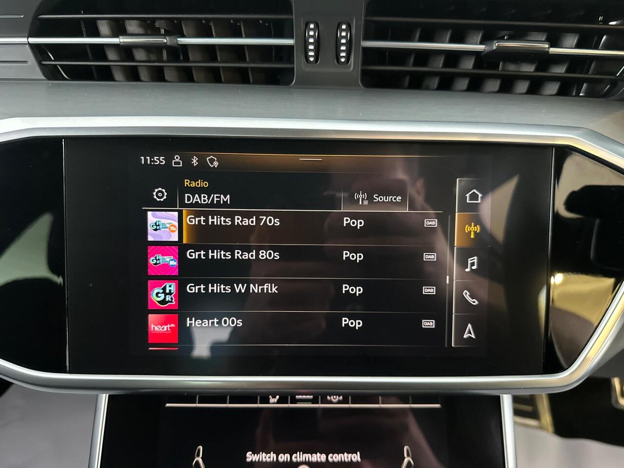 Audi A6 Avant YJ21LNB