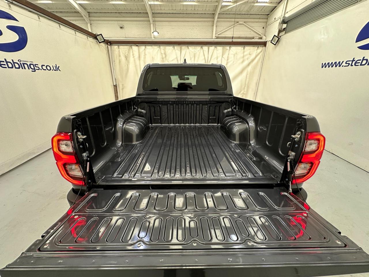Toyota Hilux H11LUX