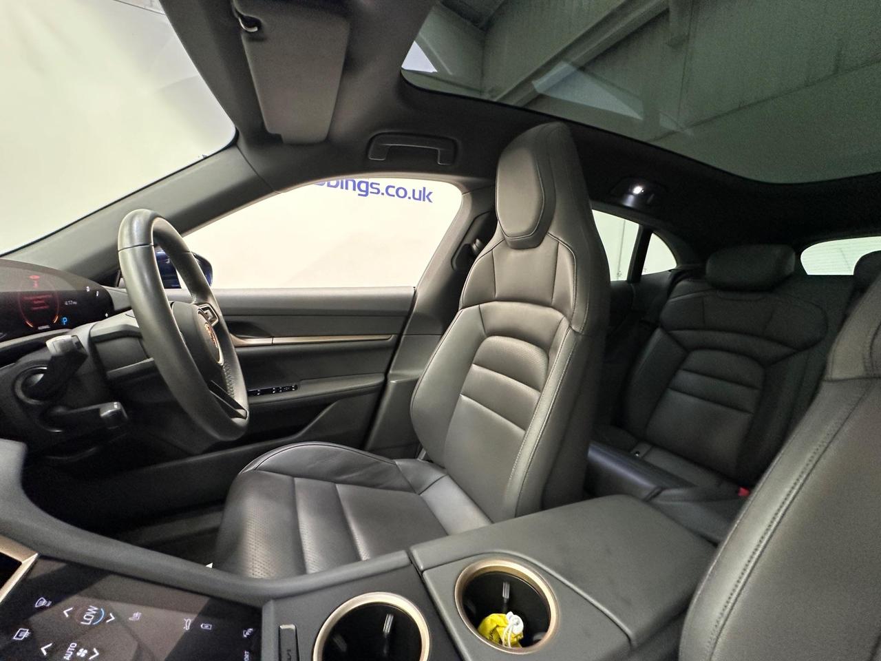 Porsche Taycan LB22MVG