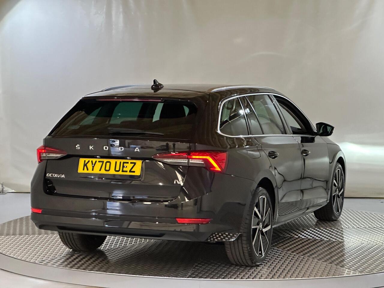 Skoda Octavia KY70UEZ