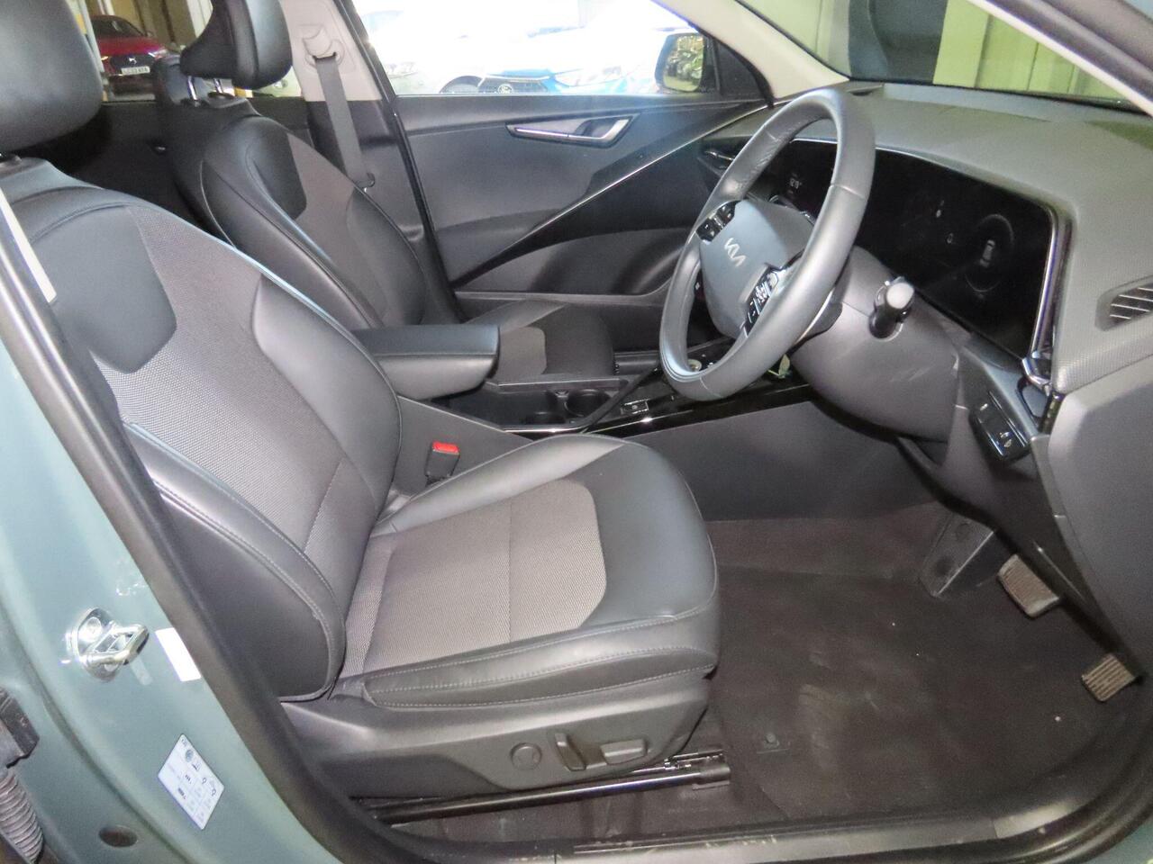 Kia Niro EK72OHY