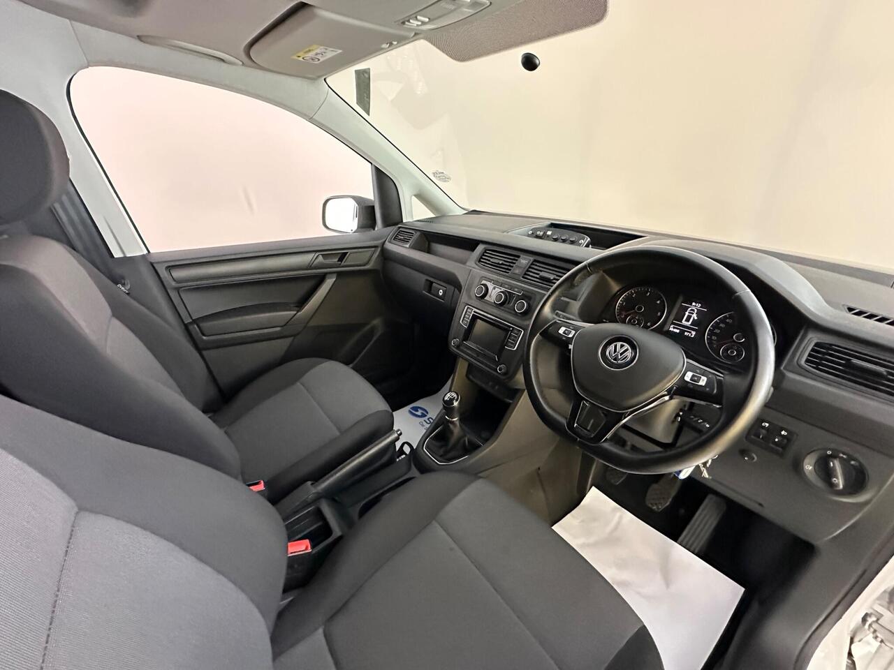 Volkswagen Caddy Maxi YX20ZDA