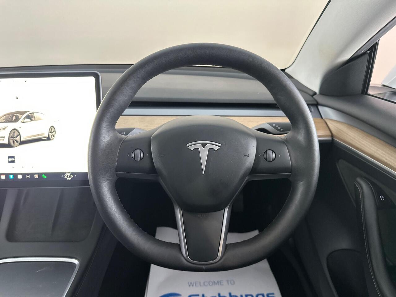 Tesla Model 3 AF72VMX