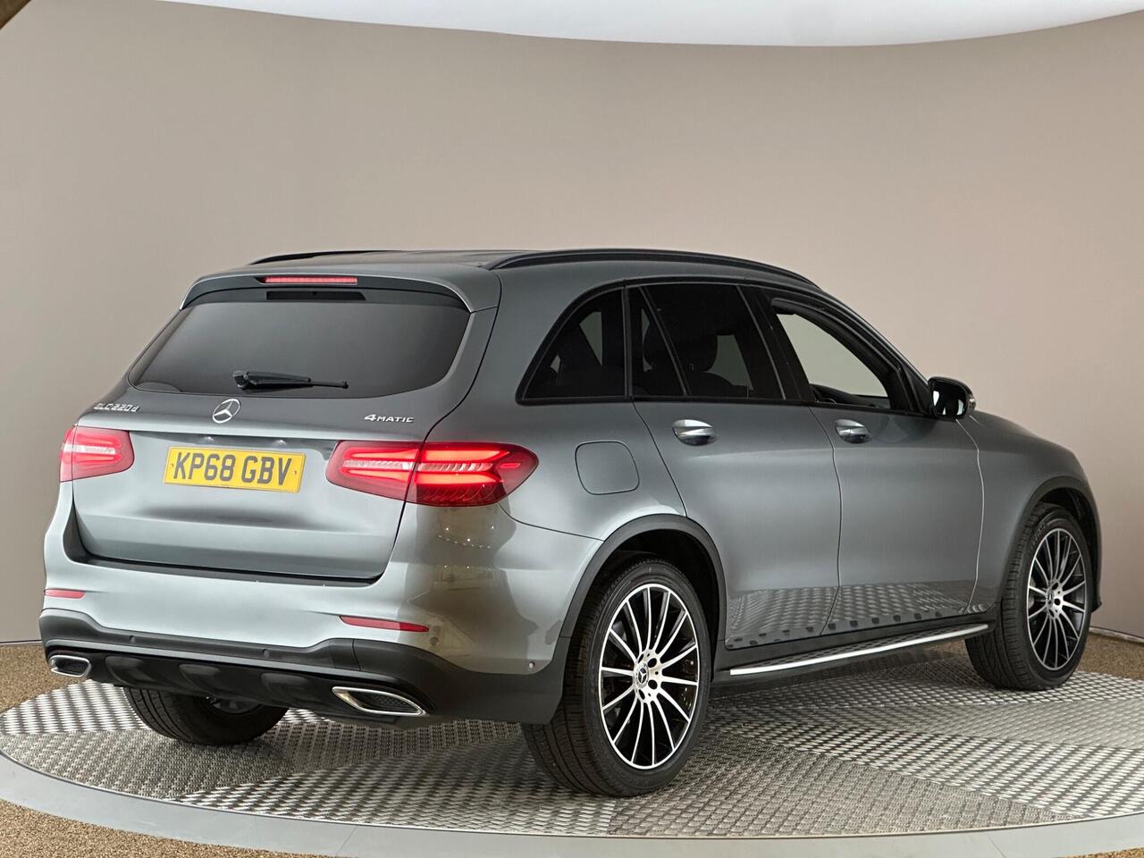 Mercedes-Benz GLC KP68GBV