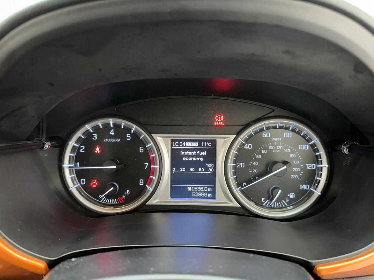 Suzuki Vitara YH16WND