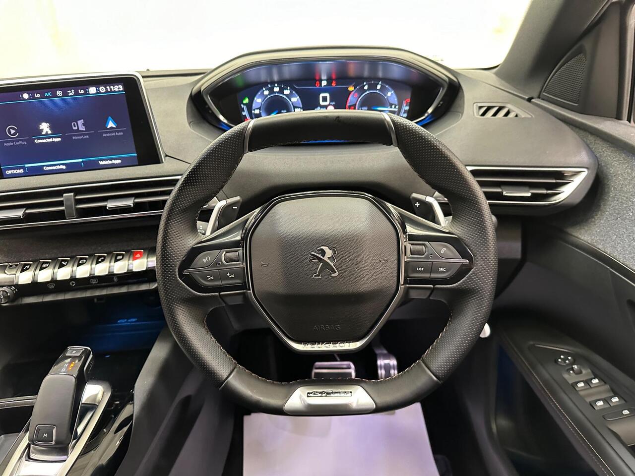 Peugeot 3008 KP69UZV