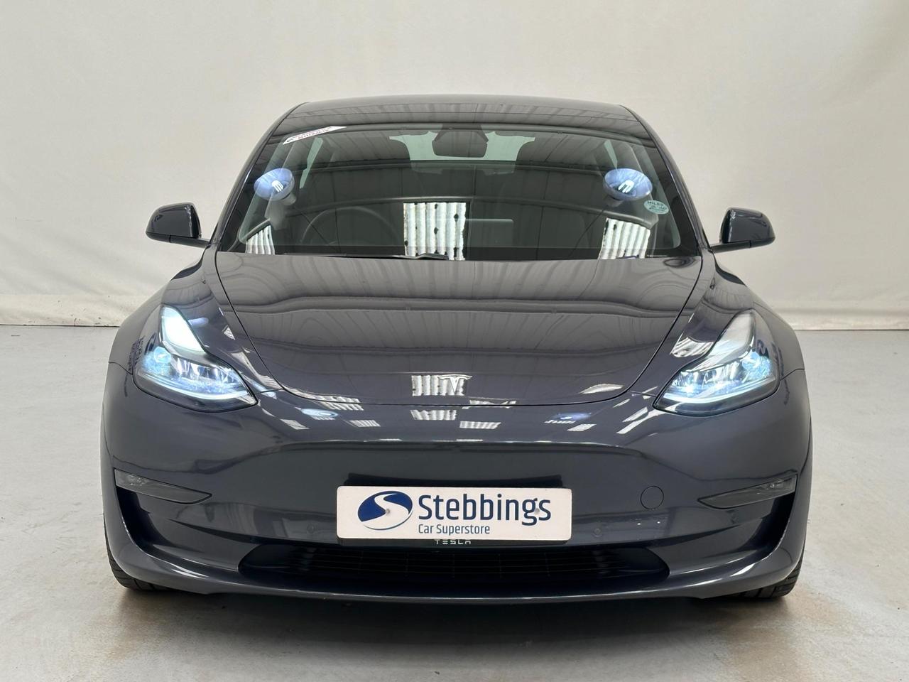 Tesla Model 3 LF71VYC