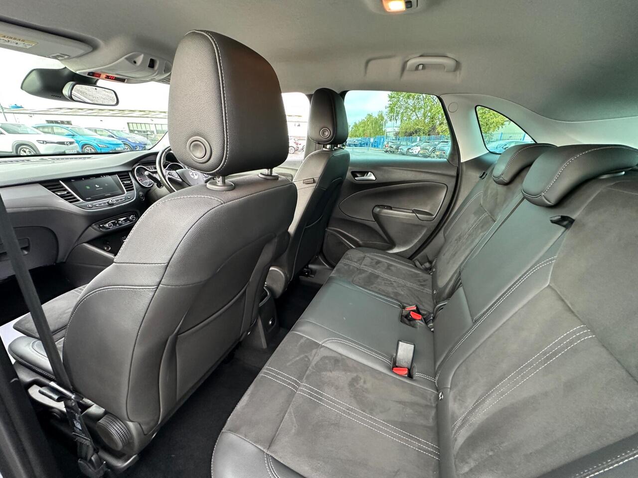 Vauxhall Crossland SH22LWL