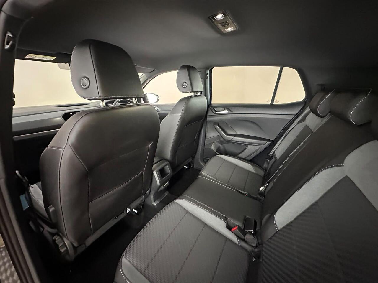 Volkswagen T-Cross AE73YJJ