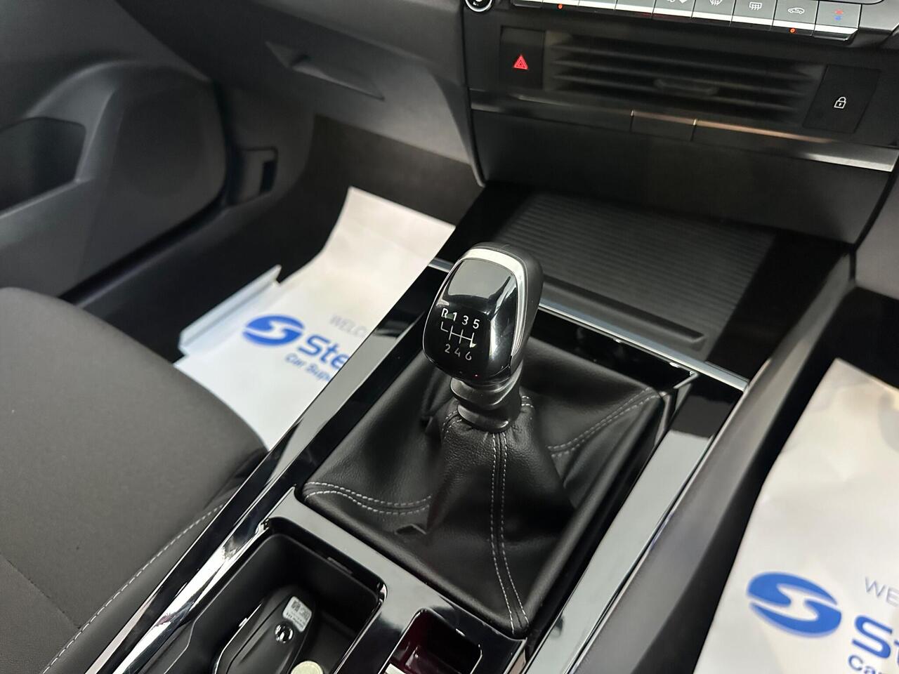 Vauxhall Astra SH24KNK