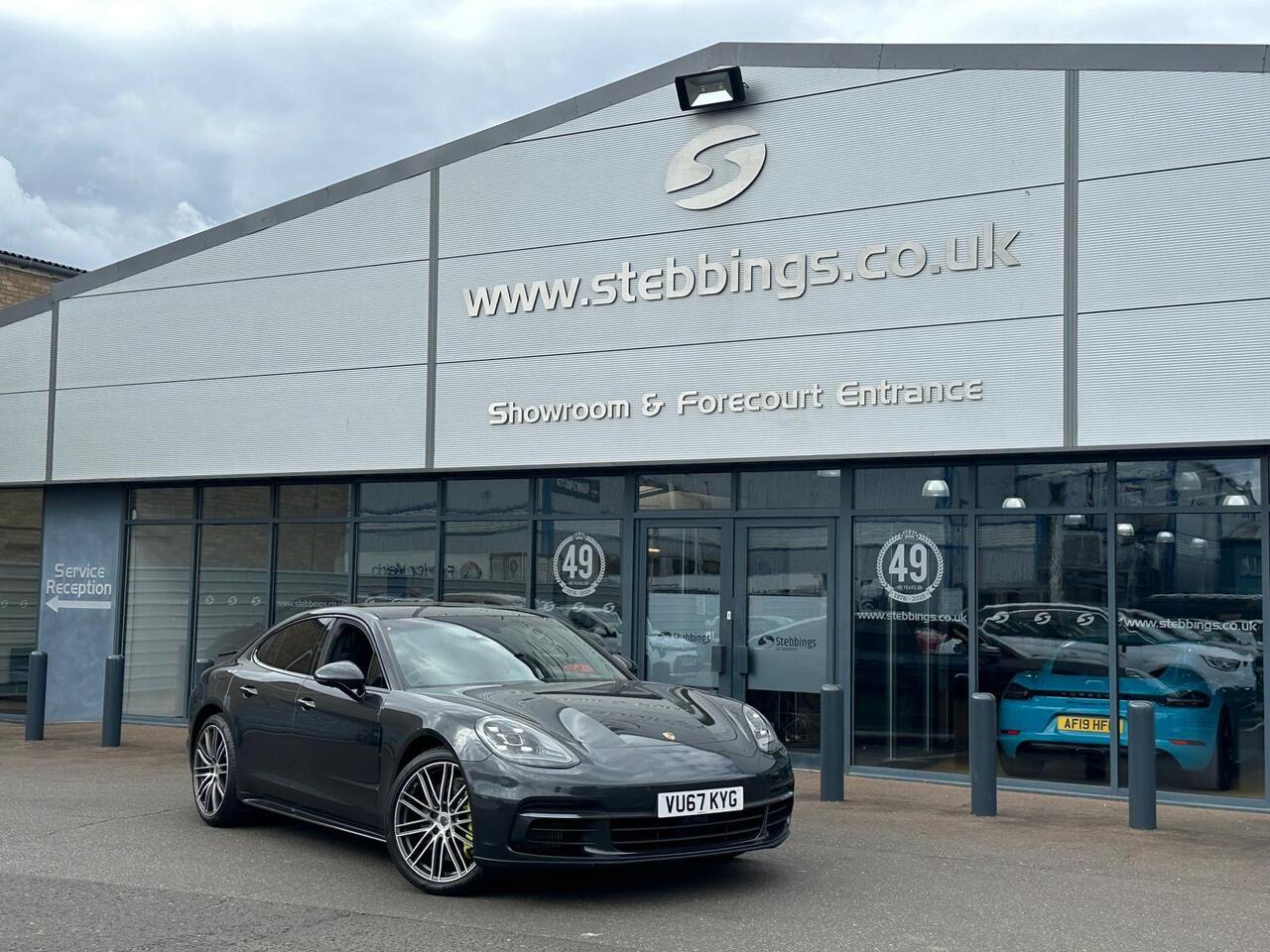 Porsche Panamera VU67KYG