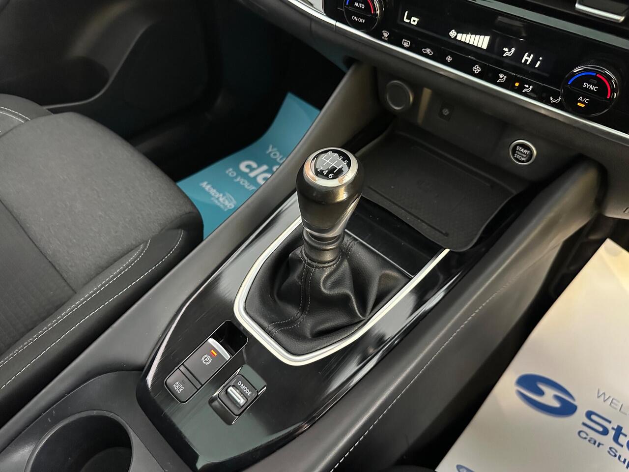 Nissan Qashqai EA21POV