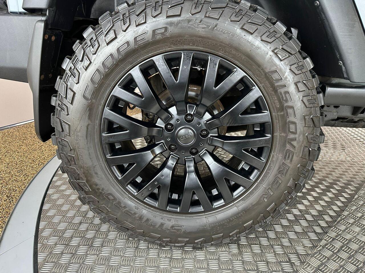 Jeep Wrangler OE64CPV