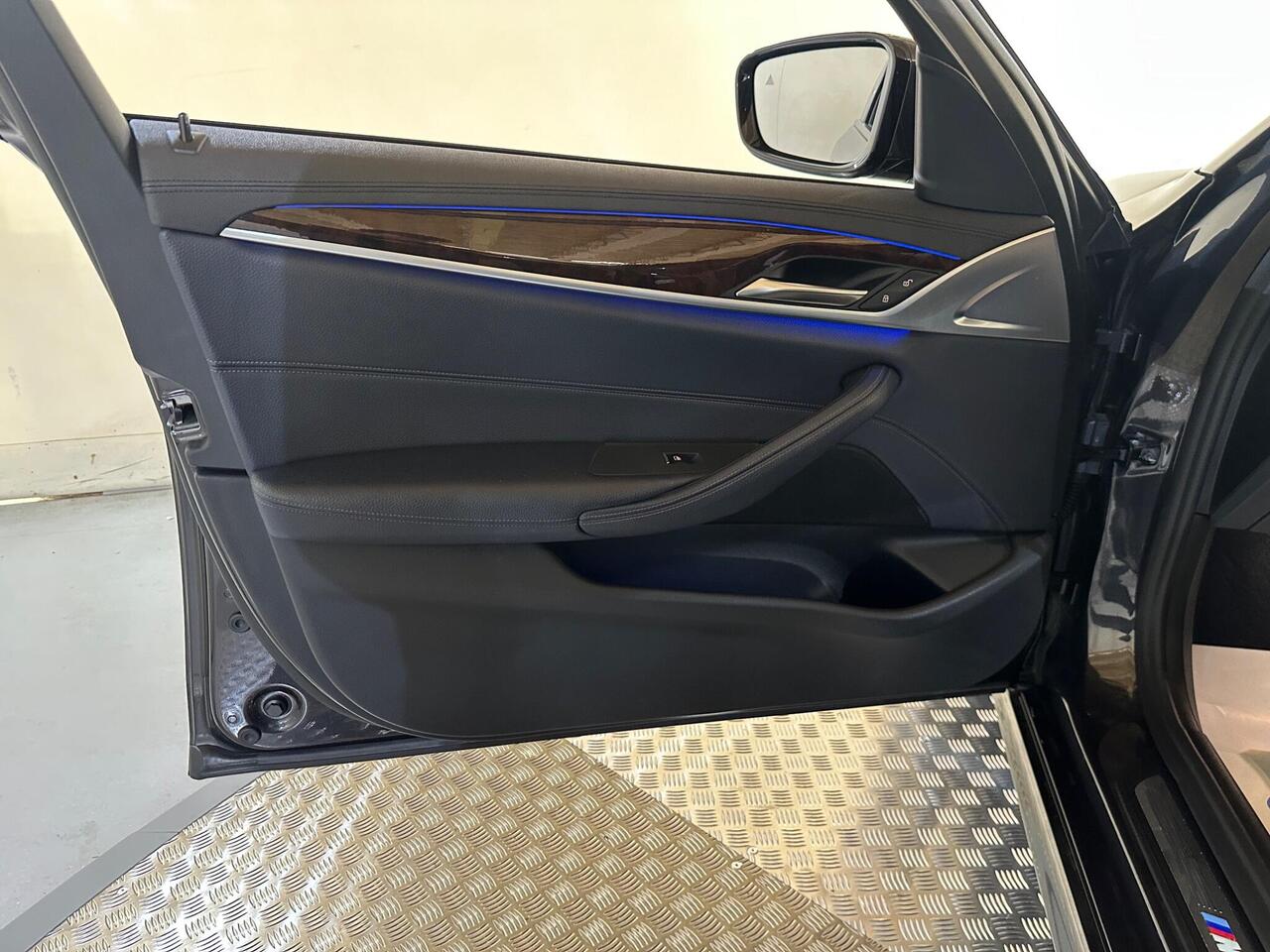 BMW 5 Series SC68AUM