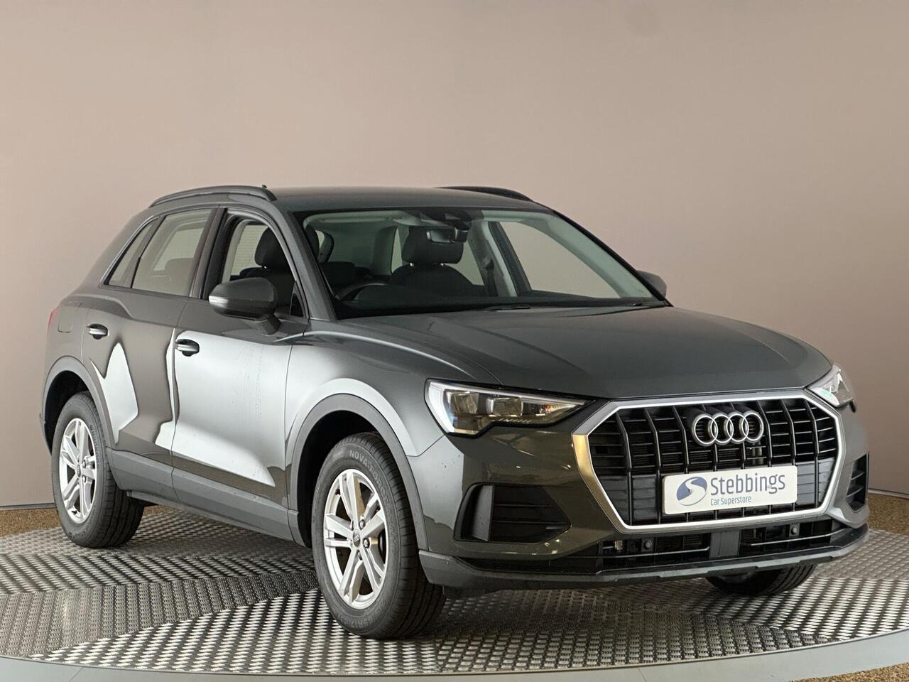 Audi Q3 MW22OVR