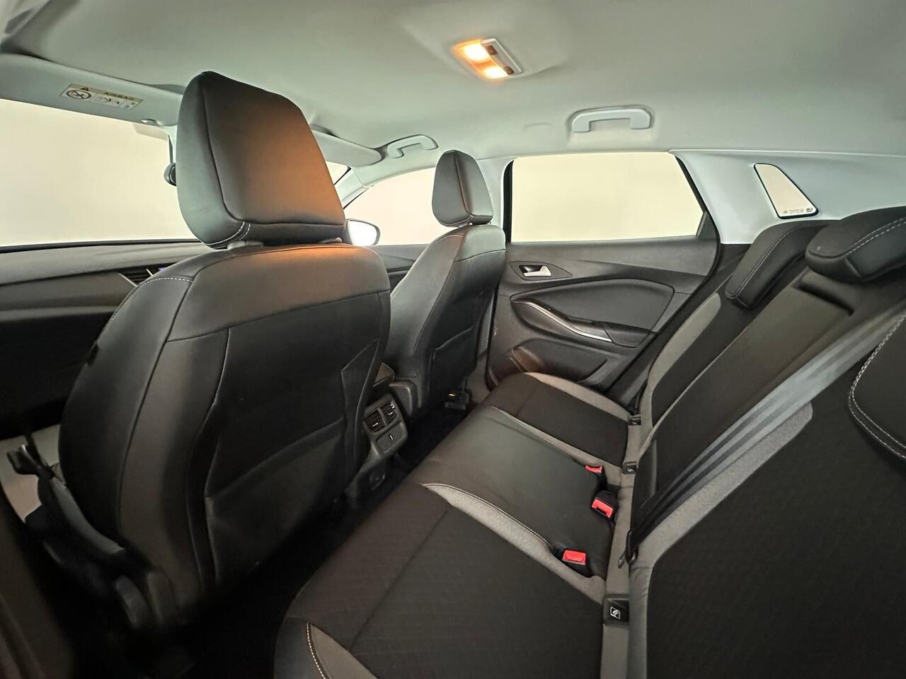 Vauxhall Grandland X BV68KKY