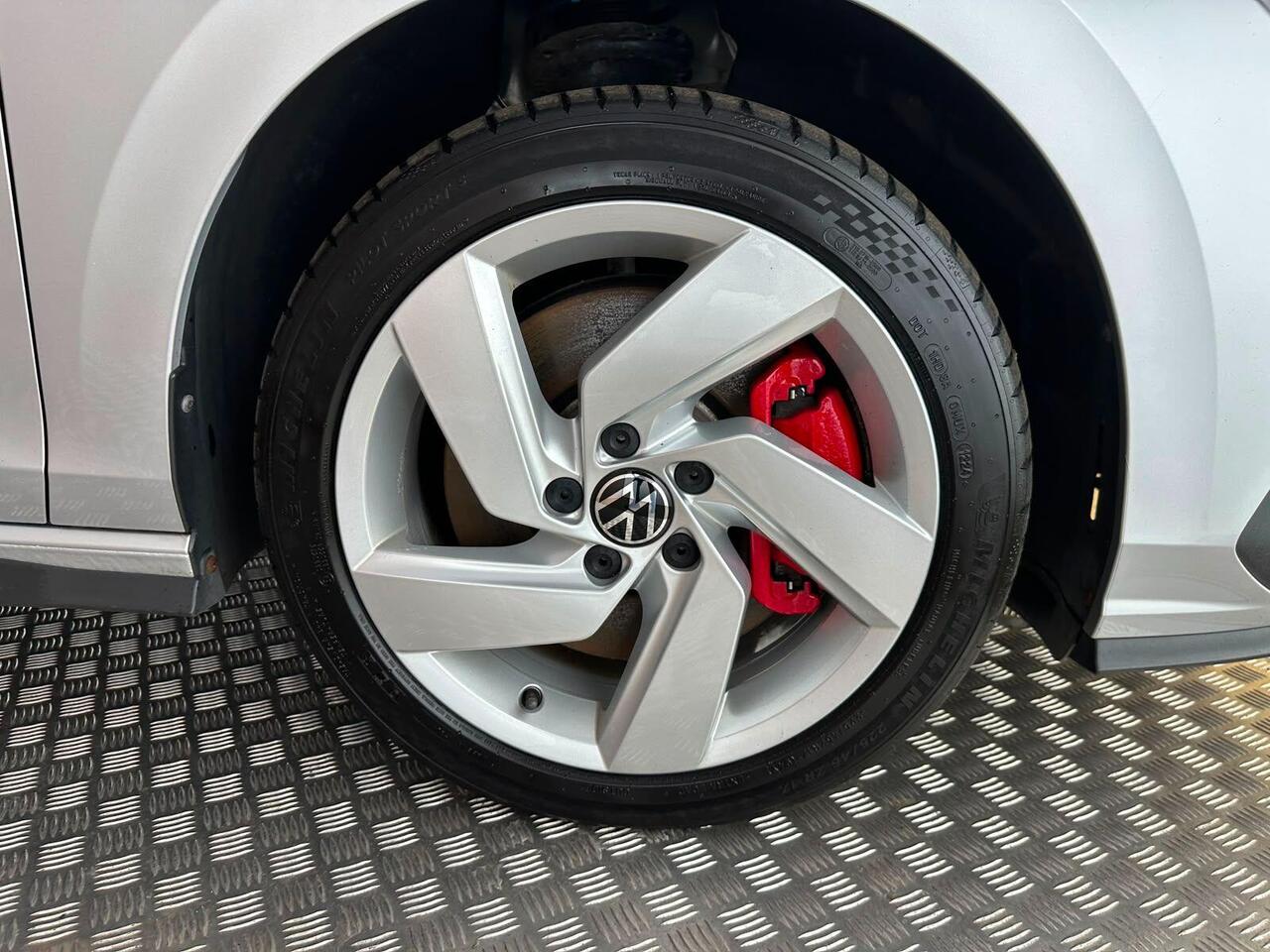 Volkswagen Golf BD72KTA