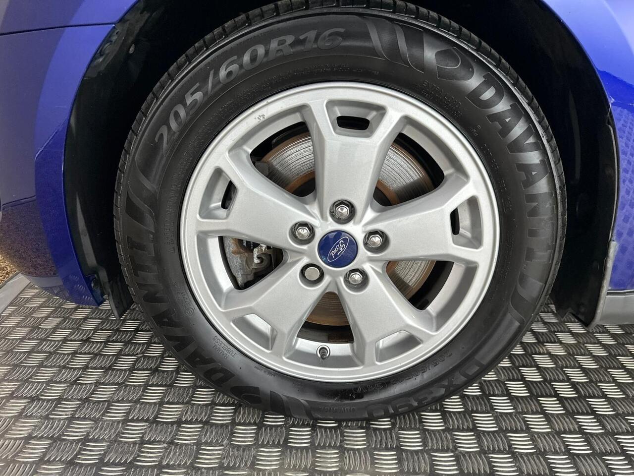 Ford Grand Tourneo Connect PF66OHX