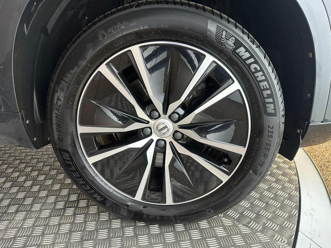 Volvo XC90 YY69PVT