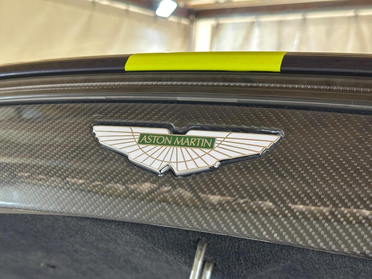 Aston Martin Vantage MV20UZG