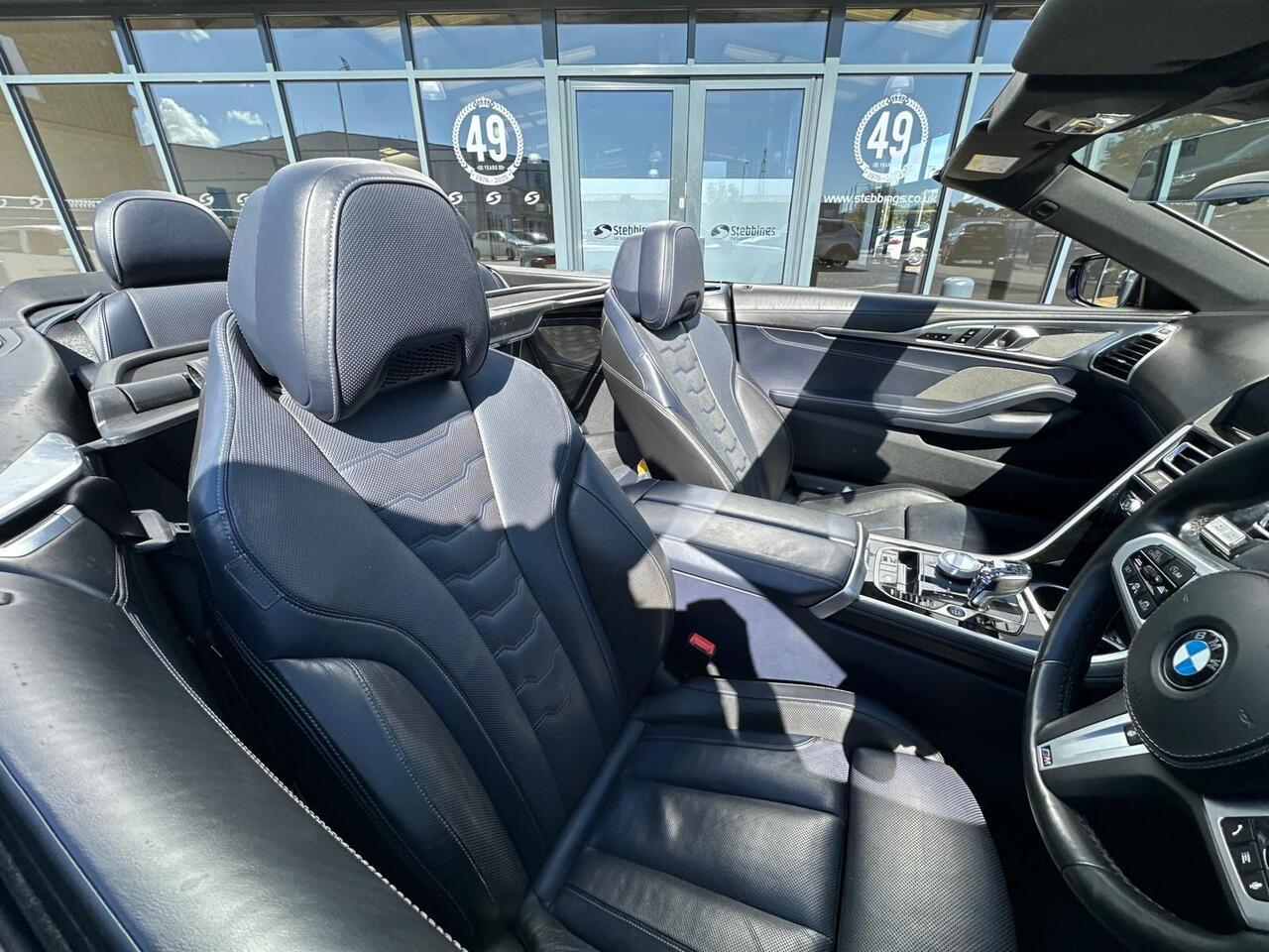 BMW 8 Series YJ19VVH