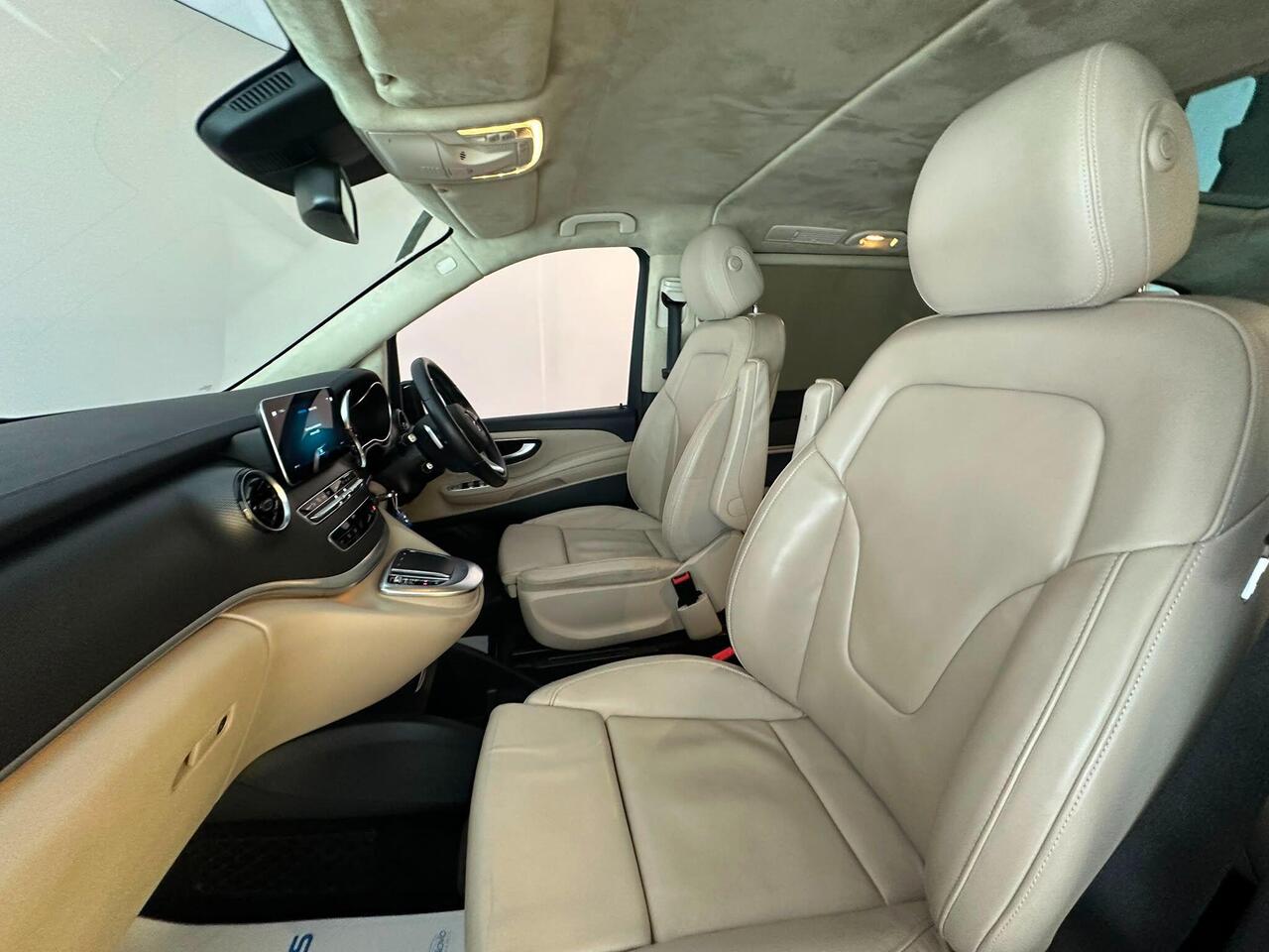 Mercedes-Benz V Class LP72GYC