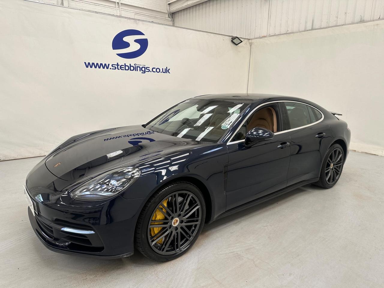 Porsche Panamera LA17VFV